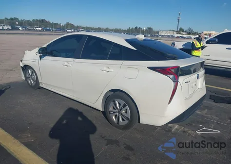 2018 Toyota Prius Four из США, поврежденный, VIN JTDKARFU4J3061372